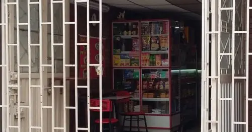 TIENDA EN LA 90 TIENDA EN LA 90